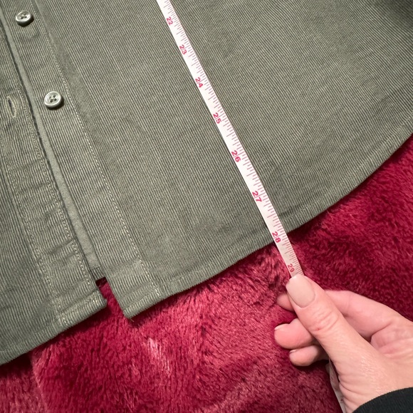 Orvis is soft cord button up in L - Picture 6 of 6